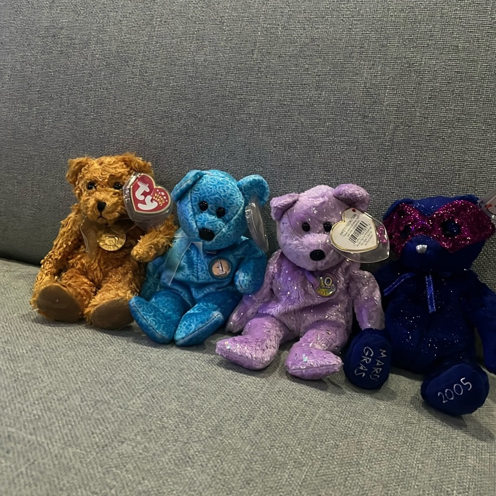 Lot of 4 Ty Beanie Babies Bears